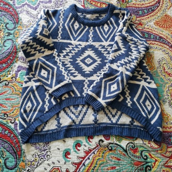Aztec Pattern Sweater - Picture 2 of 2